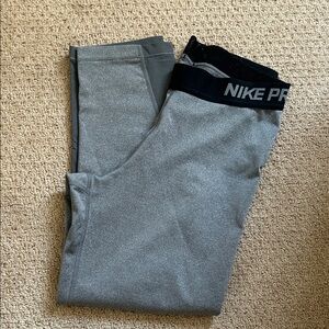Nike Pro Heather Gray Cropped Leggings